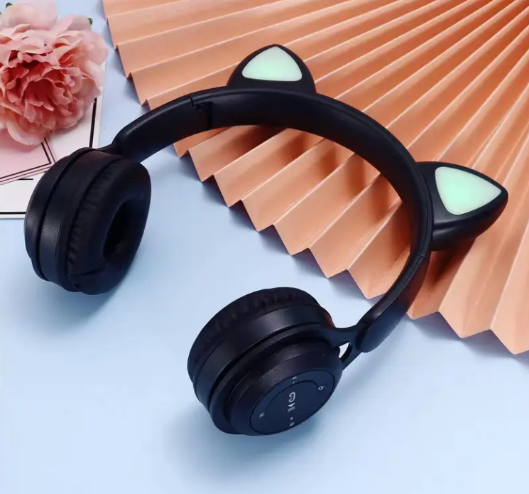 Casque Bluetooth sans fil avec lumière LED, écouteurs antibruit étanches, écouteurs Gamer Cat, P47M