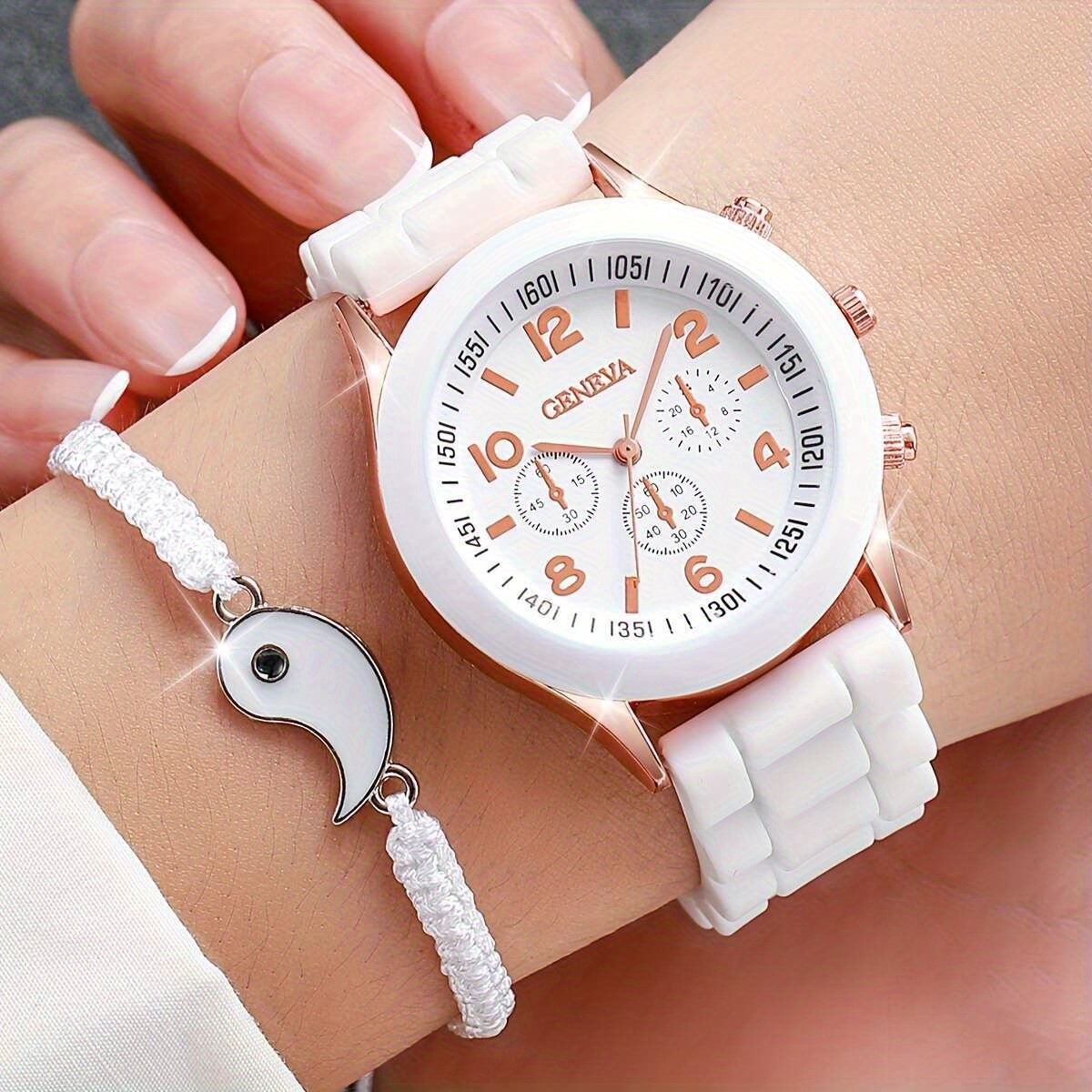 Montre en silicone noir et blanc sans boîte style couple, et cordons de main noir et blanc (4 pièces/ensemble)